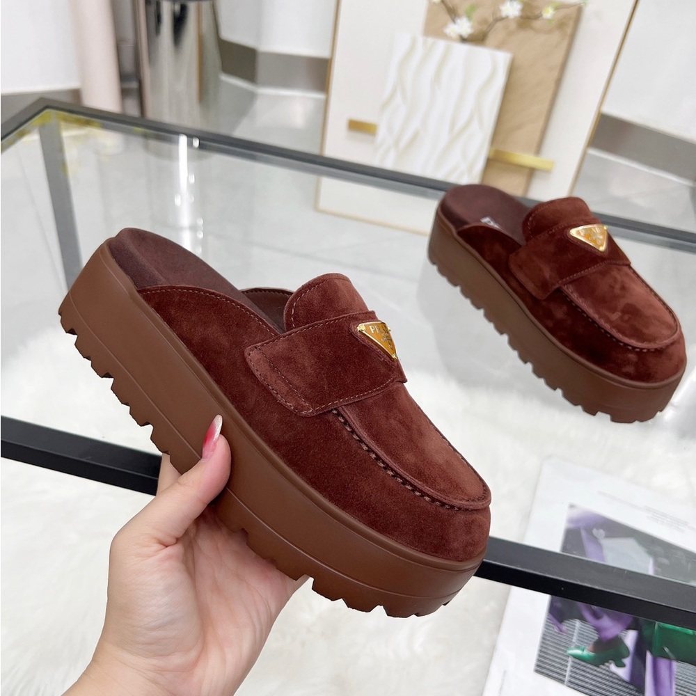 Prada women's brown Velcro slippers - Picture 3 of 4